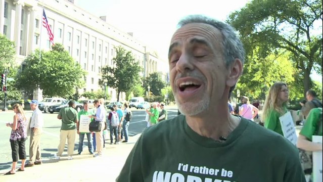 Shutdown: des fonctionnaires manifestent contre le chômage forcé