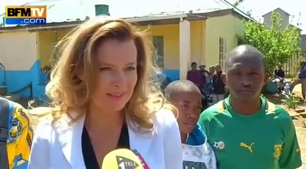 Valérie Trierweiler danse en Afrique du sud