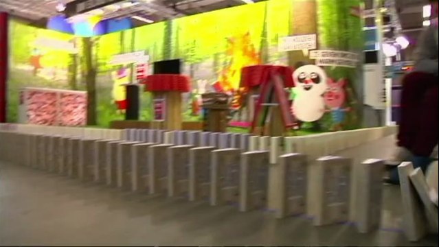 Belgique: des livres-dominos pour l'anniversaire de la foire du livre d'Anvers