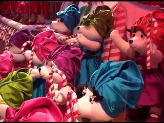 Vitrines du Printemps: Noël, la "Joyeuse Obsession" de Prada
