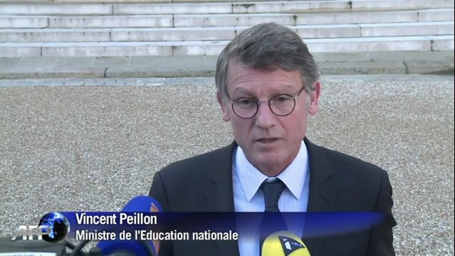 Rythmes scolaires: Vincent Peillon dénonce la petite délinquance civique des maires