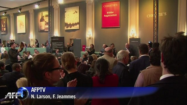 Genève: vente du plus gros diamant orange du monde à 35 million de dollars