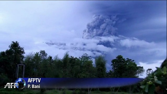 Indonésie: le volcan Merapi en éruption sur l'île de Java