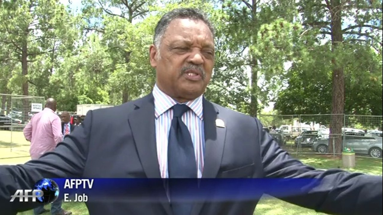 Inauguration d'une statue géante de Nelson Mandela