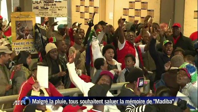 Début de l'hommage à Nelson Mandela