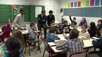 Garçon/fille: une déplacement de Peillon et Belkacem sur l'égalité à l'école
