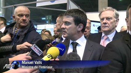 Manuel Valls met en avant l'importance de la sécurité sur internet à Lille