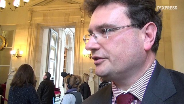 Le cumul des mandats, une confiscation du pouvoir, presque du hold-up