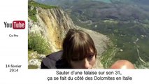 Loups apprivoisés et base jump en smoking: c'est le zapping insolite de la semaine