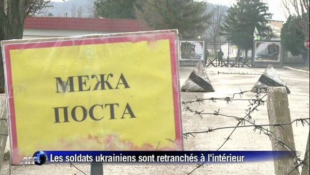 Ukraine: la base militaire de Perevalne en Crimée encerclée par les soldats russes
