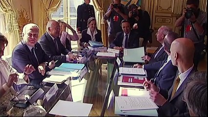 Remaniement: bilan des deux ans du gouvernement Ayrault