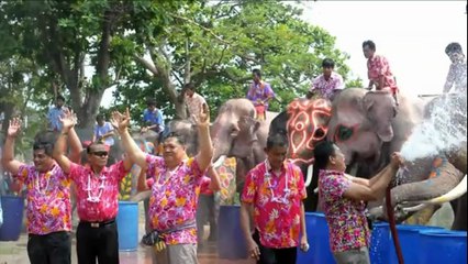 Thaïlande: bataille d'eau géante pour fêter la nouvelle année