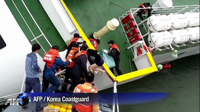 Naufrage du ferry: une vidéo montre le capitaine quitter le bateau