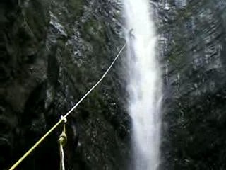 bé cabot descente tyrolienne