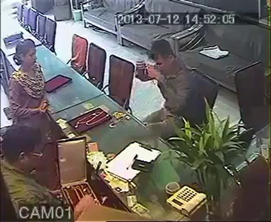 This is called the Bravery of thief [VIDEO]