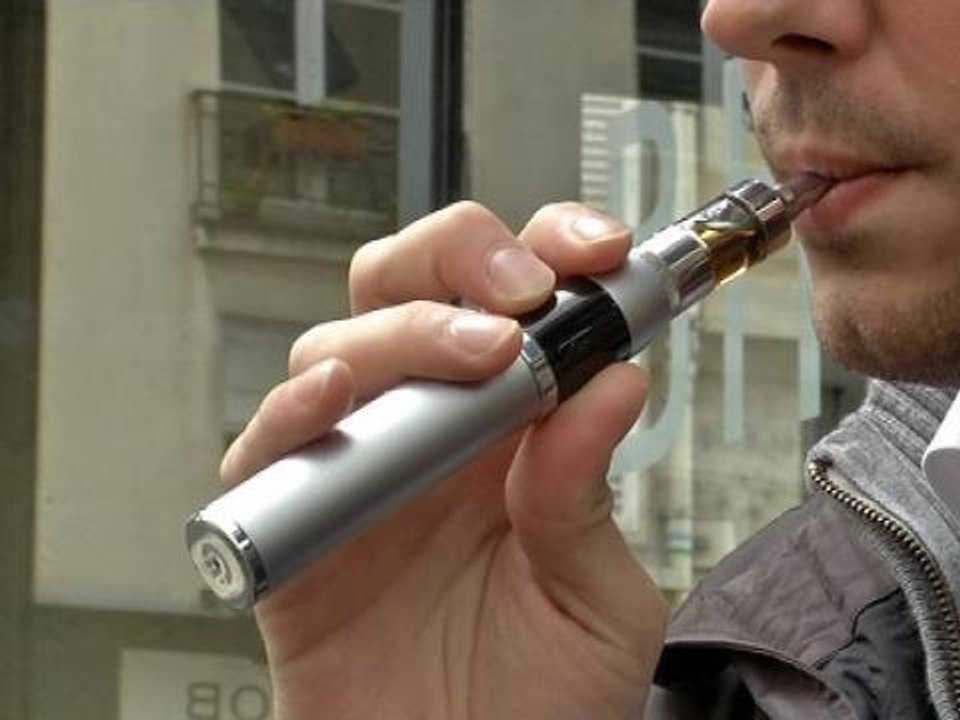 Trois ex-fumeurs, trois méthodes pour arrêter le tabac - 31/05