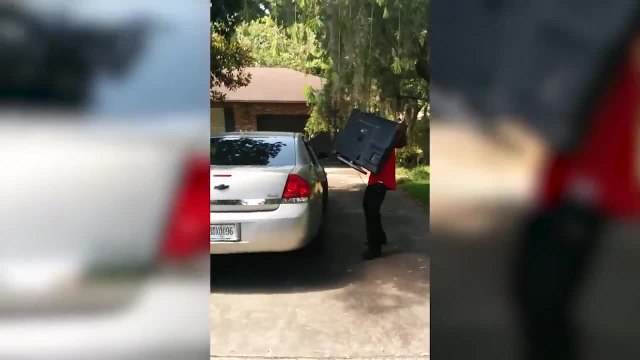 Filmer un cambriolage en cours