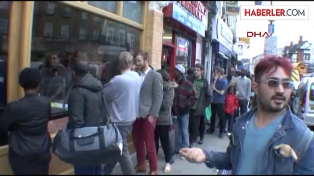 Döneri Tanıtmak İçin Bedava Döner Dağıttı