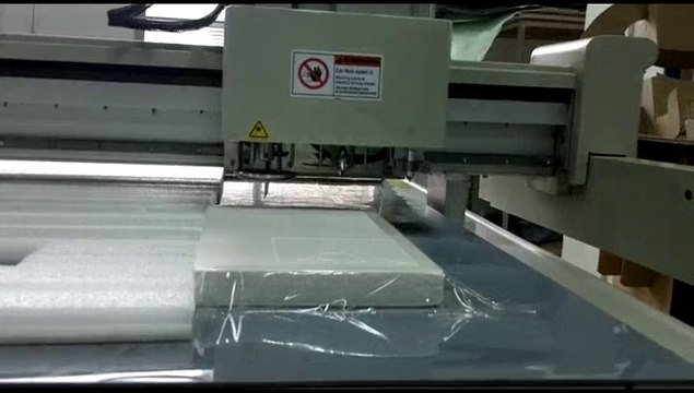 oscillating knife foam digital cutting system machine