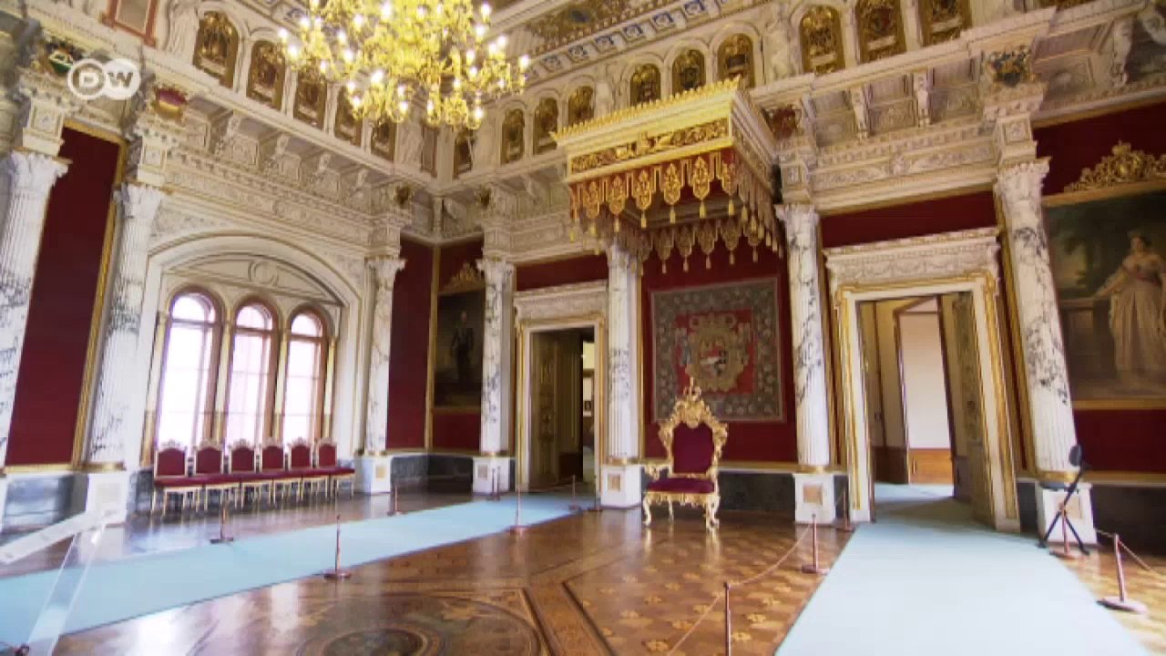 Schwerin - A City with Twelve Lakes | Discover...
