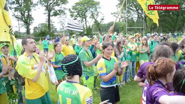 Carhaix. InterAgros : fair-play entre les équipes de rugby féminin