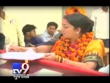 Smriti Irani urges DU to take back staff suspended for leaking her documents - Tv9 Gujarati