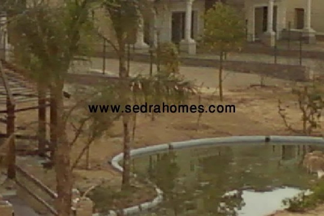 توين هاوس للبيع فى كمبوند لاند مارك موقع مميز