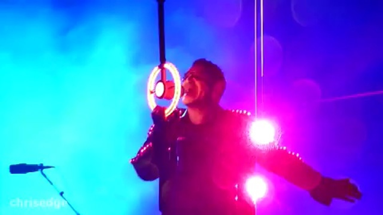 2 - Ultra Violet - 2009-10-03 Raleigh, NC -