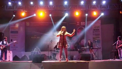 Aishwarya Majmudar - Badtameez Dil