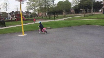1er tour de roues en velo.