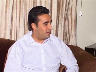 Скачать видео: PPP Chairmain Bilawal Bhutton Zardari ,MNA Faryal Talpur, Chief Minster Sindh Syed Qaim Ali Shah held meeting at Zardari House Nawabshah