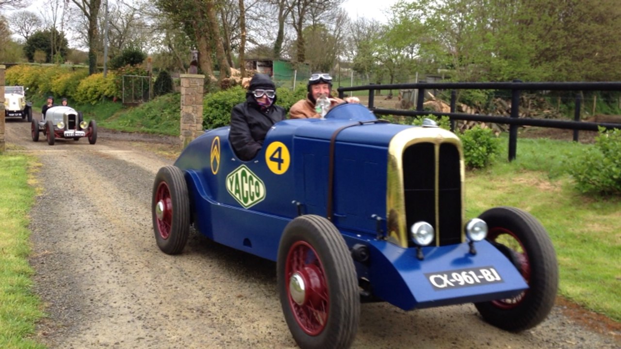 Ballade avec le club de voitures ancienne Steam