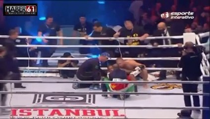 Gökhan Saki'ye tekme attı bacağı kırıldı