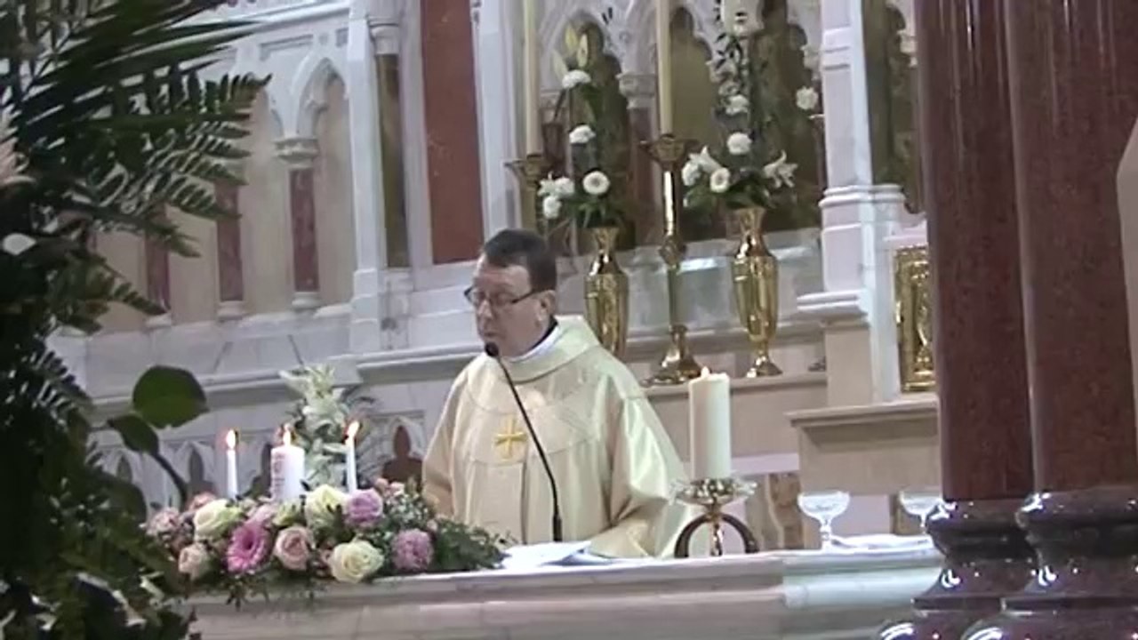 Priest is singing Leonard Cohen's "Hallelujah"