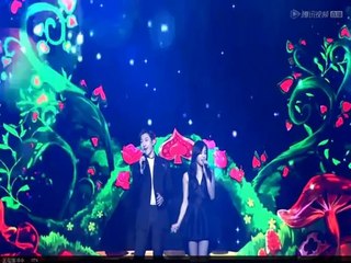2014.04.13 Top Chinese Music Awards: Zhou Mi & Victoria - Summer Breeze