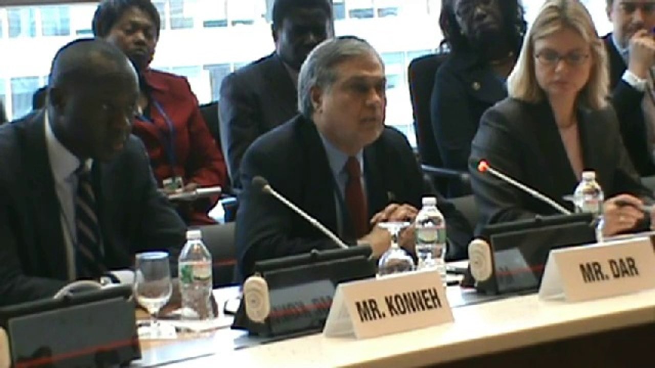 Finance Minister Mr. Mohammad Ishaq Dar Meeting with High Level Panel to Kick Off the Activities of IDA 17 Working Groups World Bank April 13, 2014