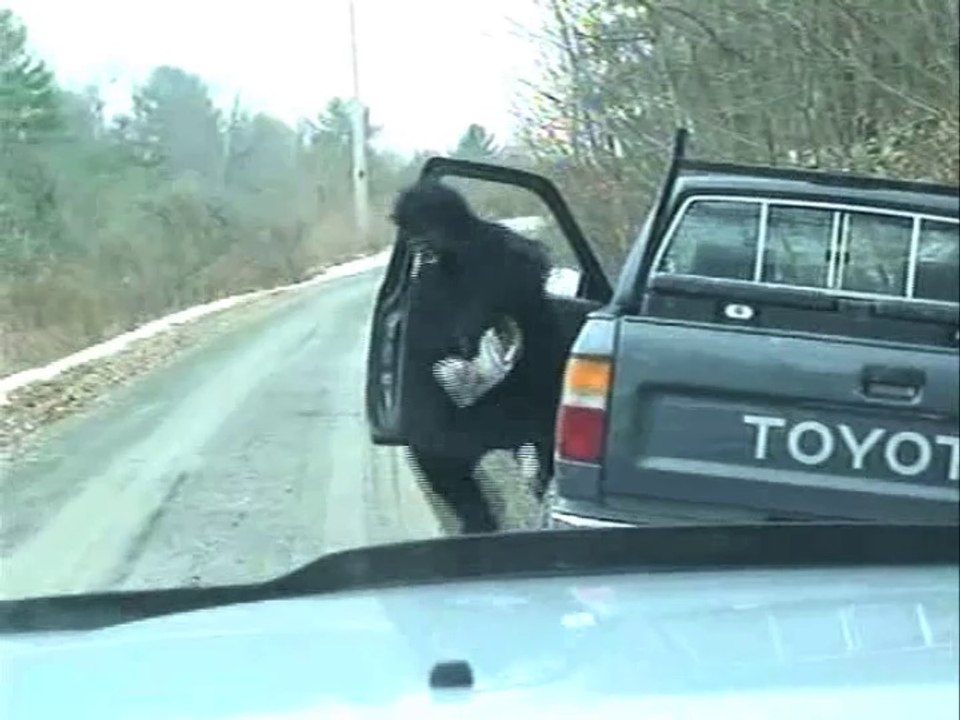 UNBELIEVABLE DRUNK DRIVER CAPTURED ON VIDEO