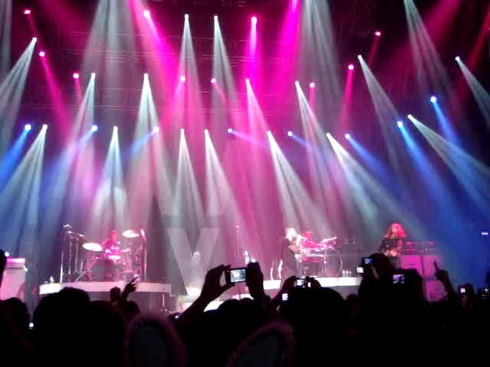 Maroon 5 - Harder To Breathe