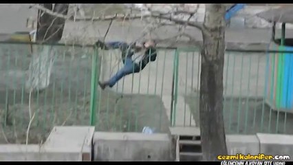 Çıkışı Bulamayan Kafası Bir Milyon Adam