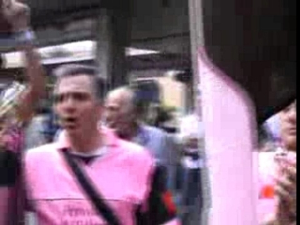 08 Coro sulle note dell'amico è