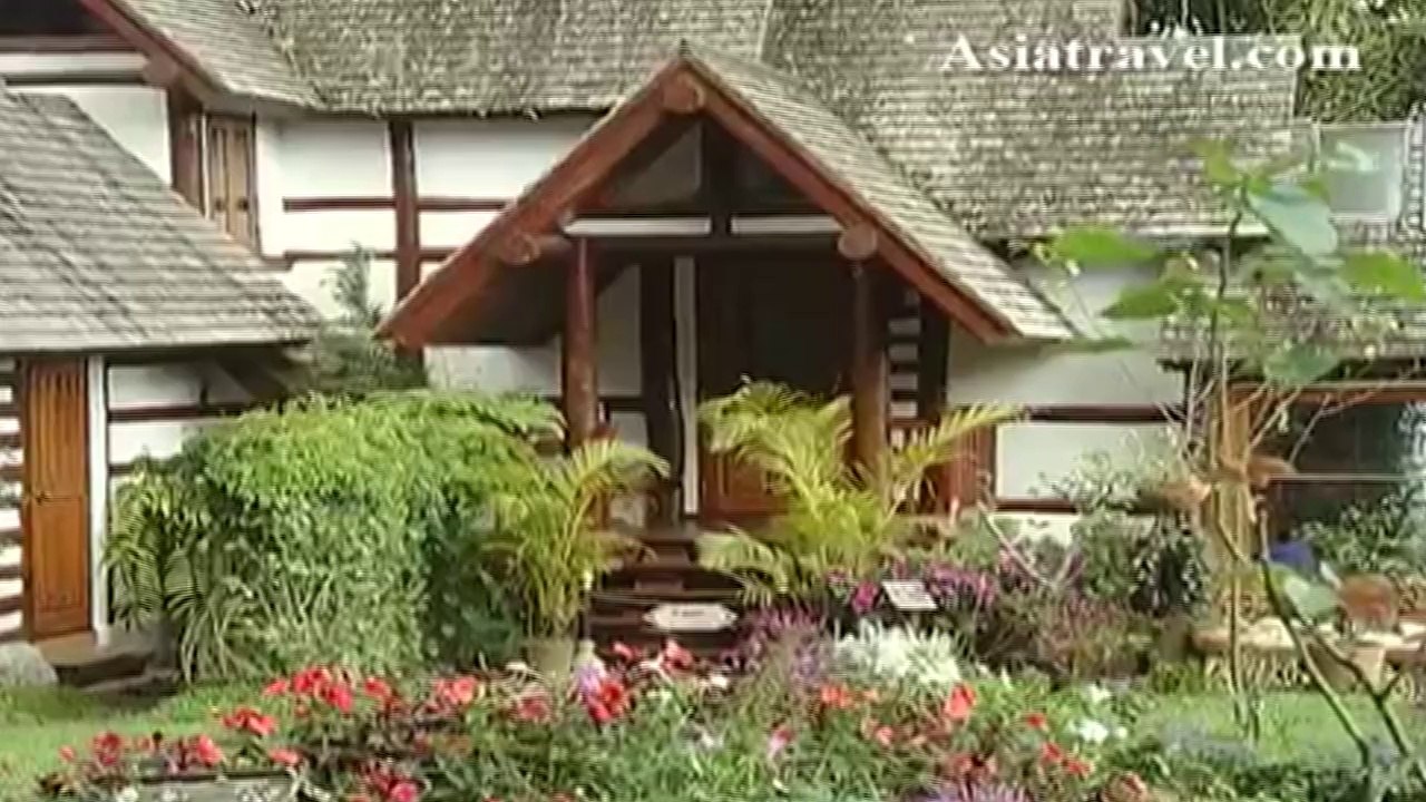Doi Suthep Temple, Chiang Mai by Asiatravel.com