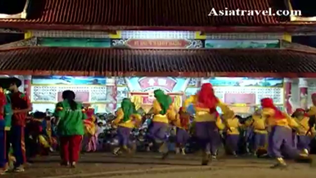 Extreme Asian Ritual Phuket Vegetarian Festival, Phuket by Asiatravel.com