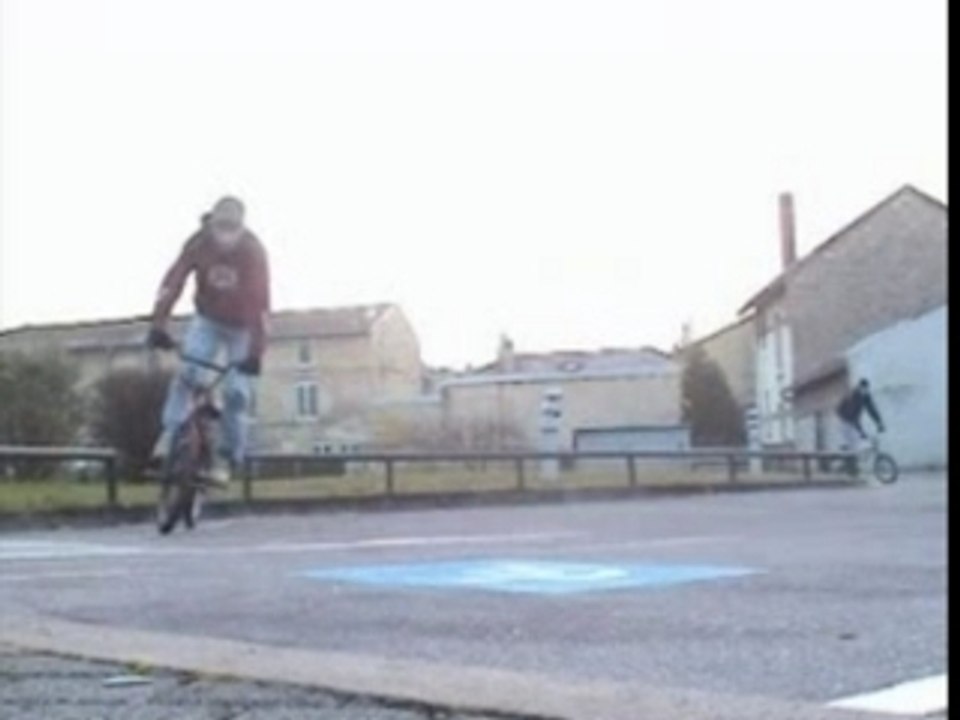 Bmx - Tibo street riding
