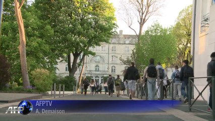 Début de la collecte massive d'ADN dans un lycée de La Rochelle