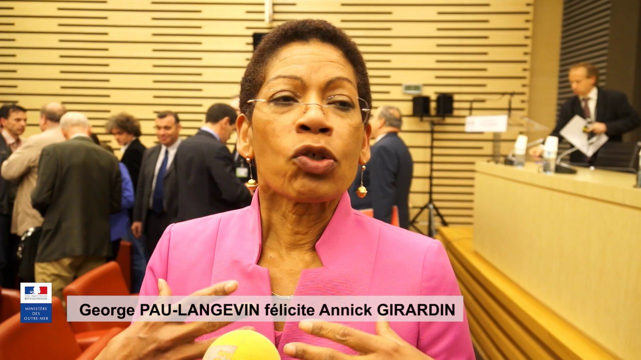 George PAU-LANGEVIN félicite Annick GIRARDIN
