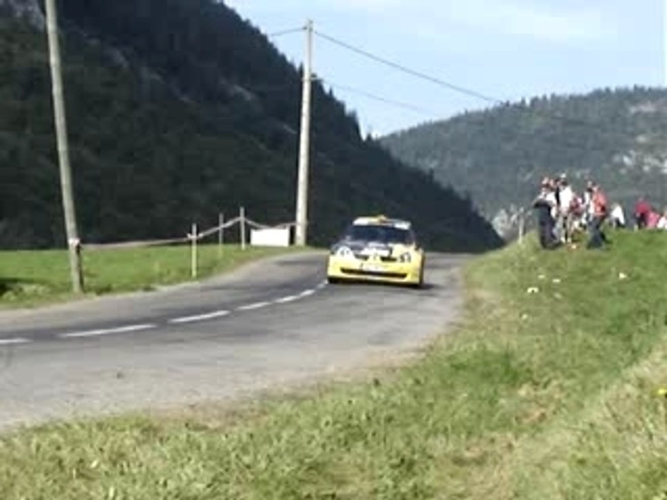 Clio 1600 au Rallye du Mt Blanc 2006
