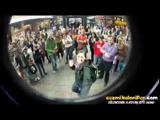 Bedava Yemek İçin Şekilden Şekile Girmek