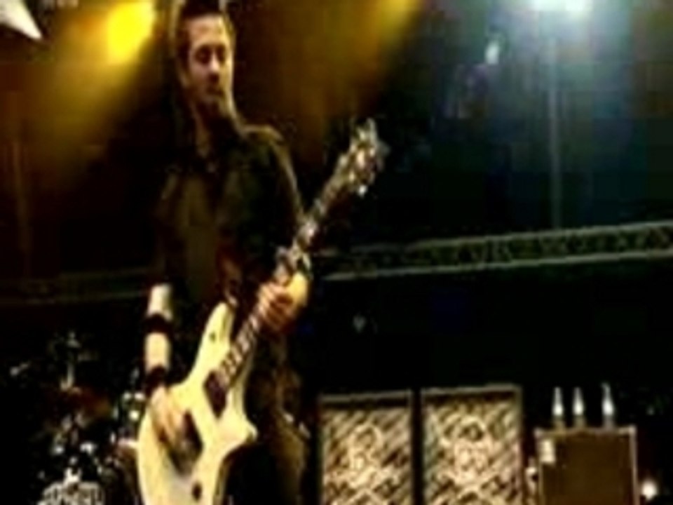 Papa Roach - Between Angels...(live)