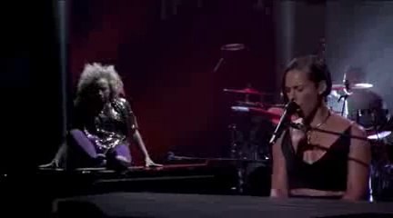 Alicia Keys - Girl On Fire
