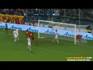 Gol Atınca Forma Çıkarmak Out Şort Çıkarmak İn